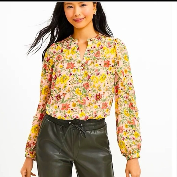 LOFT Tops - LOFT Garden Ruffle Sleeve Blouse with Lining Size Large